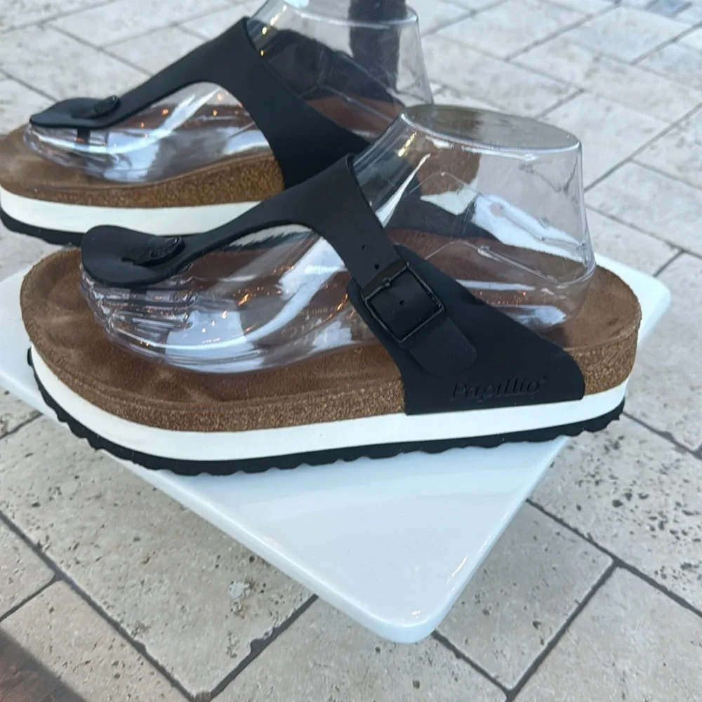BIRKENSTOCK PAPILLIO Gizeh Platform Black Sandals Size 8 EUR 39